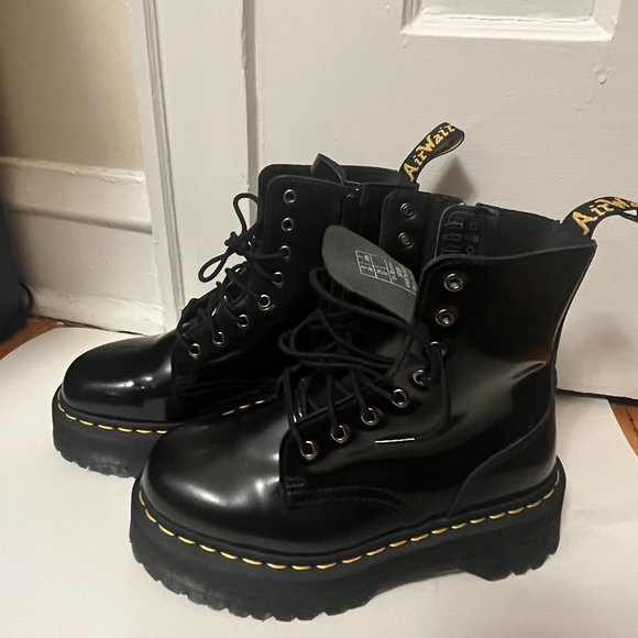 Dr. Martens Shoes - Dr Martens Jadon platform boots Size 7